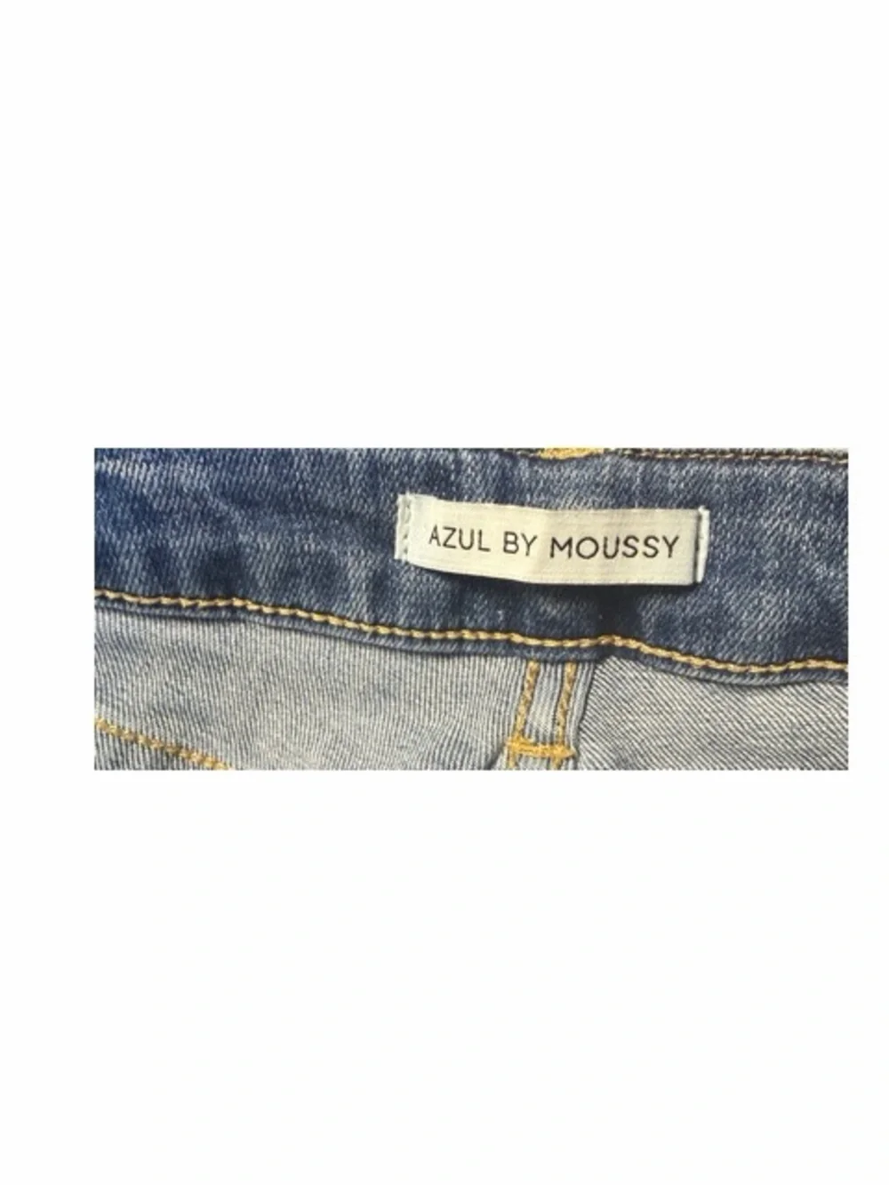 Moussy medium wash